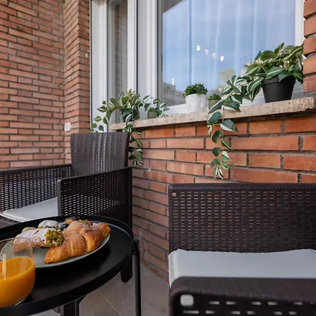 Chiara's House - 600m To Metro B, Tiburtina Station 로마